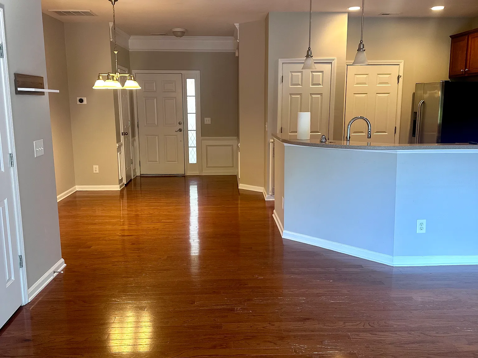 3 bed, 2.5 bath, 1547 sqft, $1,950 — Photo 4