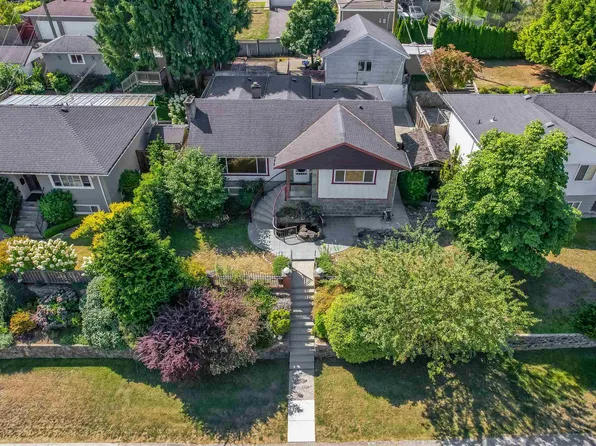 4116 Gilpin Cres, Burnaby, BC V5G 2K2