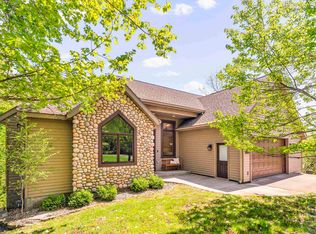 808 Ridgewood Rd, Duluth, MN 55804