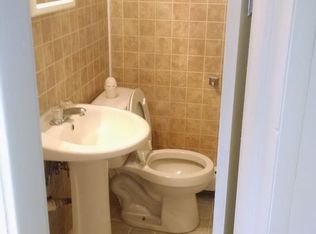 2304 Ravine Dr, Zion, IL 60099