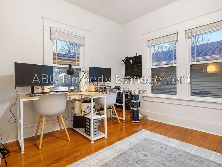 401 W Price Ave — Photo 6