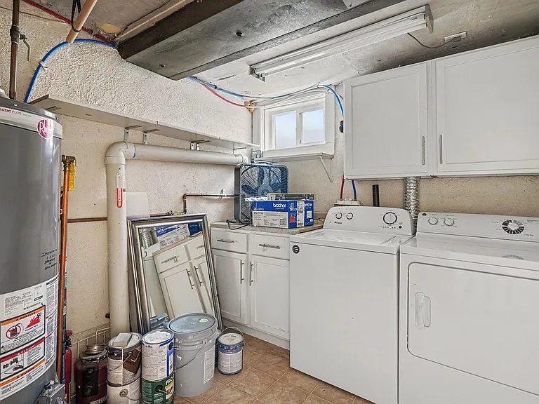 1301 S Lincoln St — Photo 20