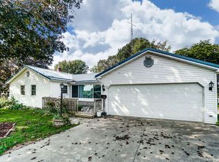2320 S 600 W, Topeka, IN 46571