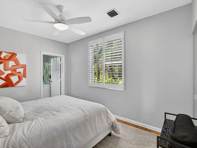 2114 Chagall Cir — Photo 23