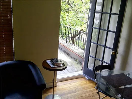 Rented by Kian Realty | media 4