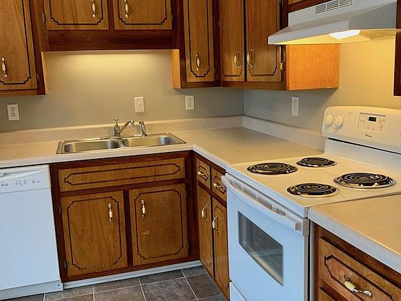 5th image of 356 Peabody Dr APT D