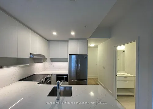 206 King St W Photo 1