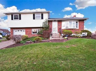 2930 Shakespeare Rd, Bethlehem, PA 18017