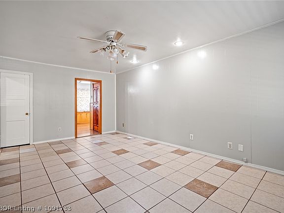 4th image of 416 N 35th St