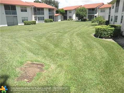 2nd image of 3061 Holiday Springs Blvd APT 203-5