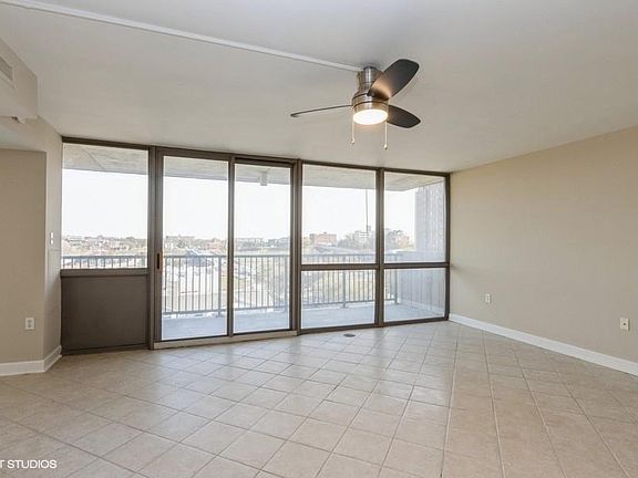4th image of 600 Admiral Blvd APT 1006