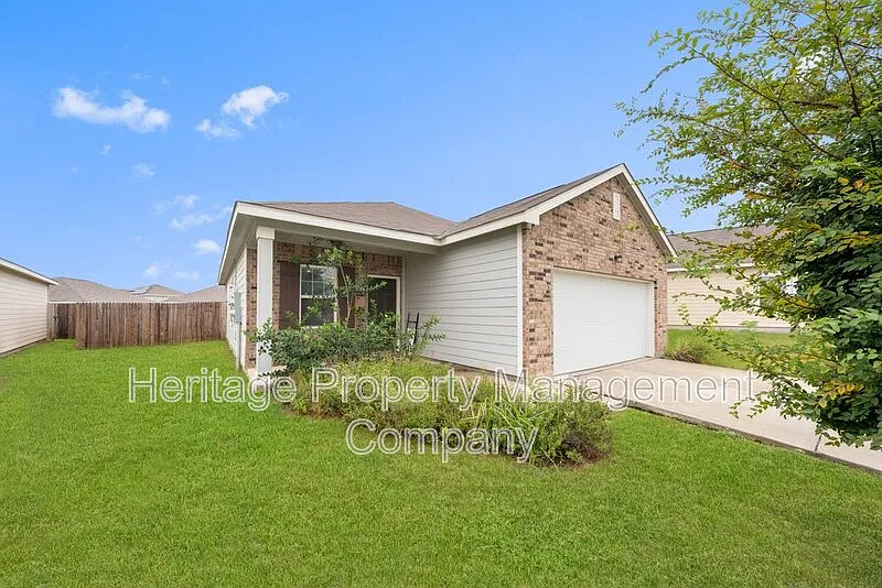 3 bed, 2.0 bath, 1662 sqft, $1,895 — Photo 3