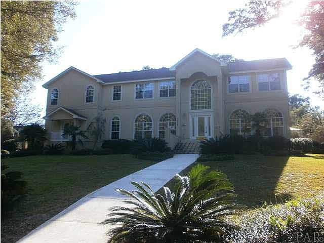 1st image of 3935 Menendez Dr