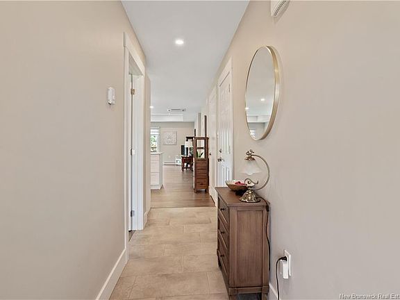 5th image of 115 McQueen St
