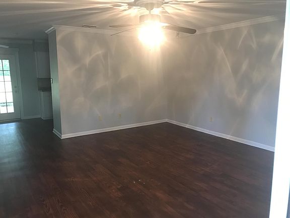2nd image of 1216 Baxley Ln