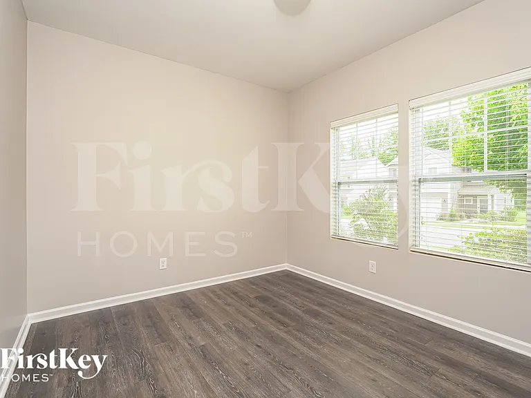 4670 Wesmar Ct — Photo 16
