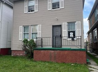 2388 Neibel St, Hamtramck, MI 48212