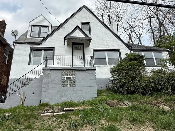 2219 Manor Ave, Pittsburgh, PA 15218