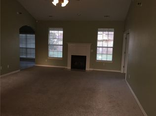 3904 SW Sycamore St, Bentonville, AR 72713