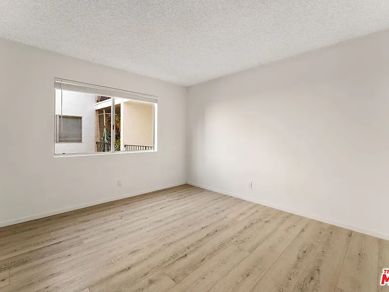 1114 12th St #206 — Photo 17
