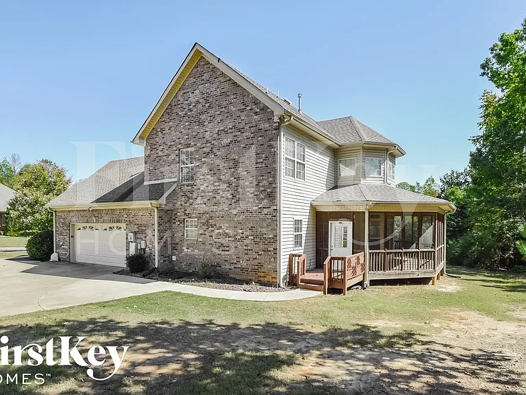1819 Winnepeg Cir — Photo 15
