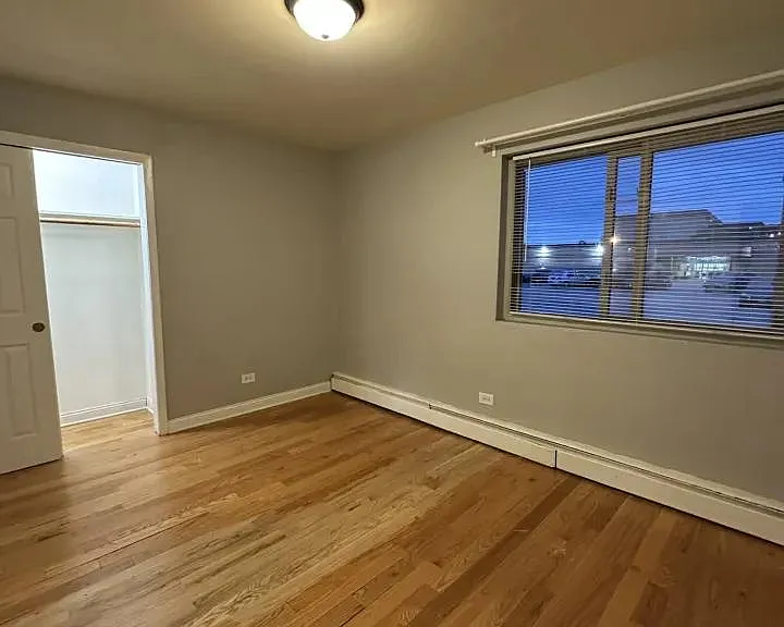 8500 N Waukegan Rd #7 — Photo 5