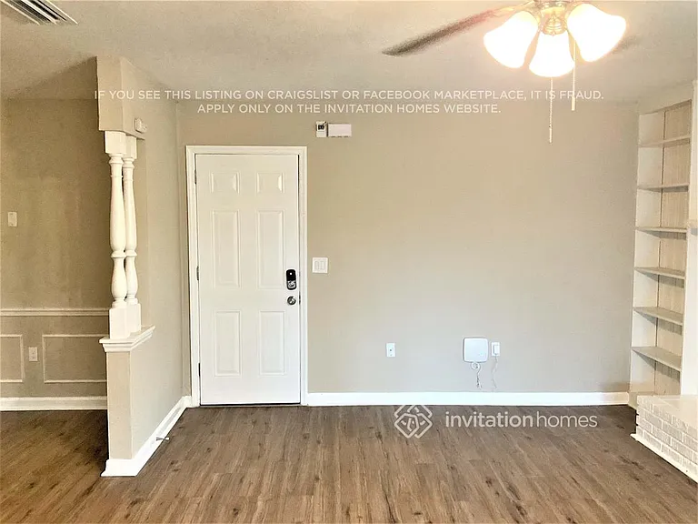 711 Humber Ln — Photo 4