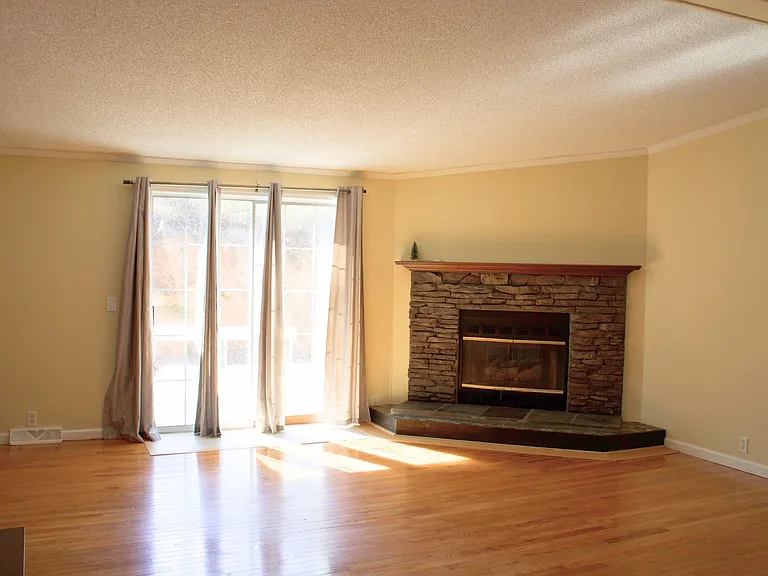 116 Livingston Rd — Photo 9