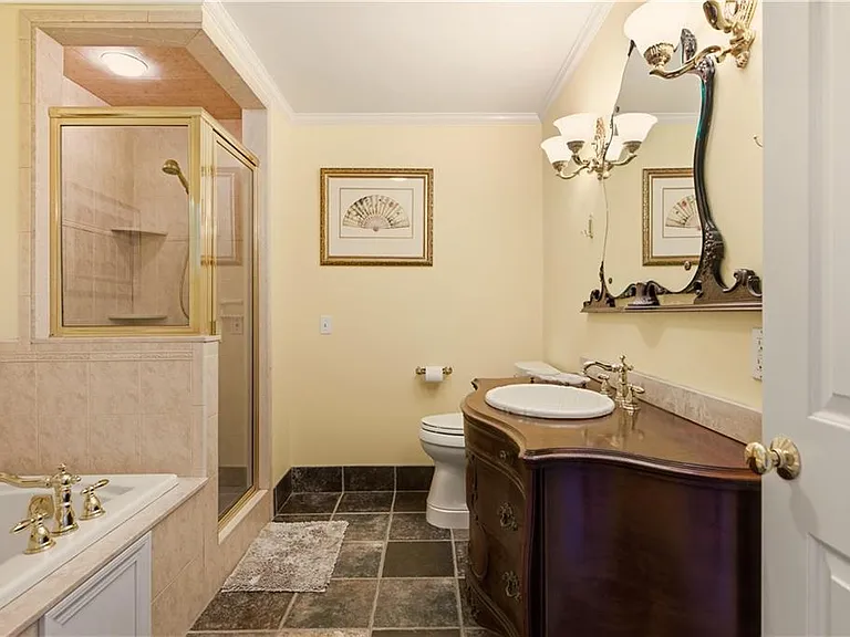 216 Goddard Row — Photo 21