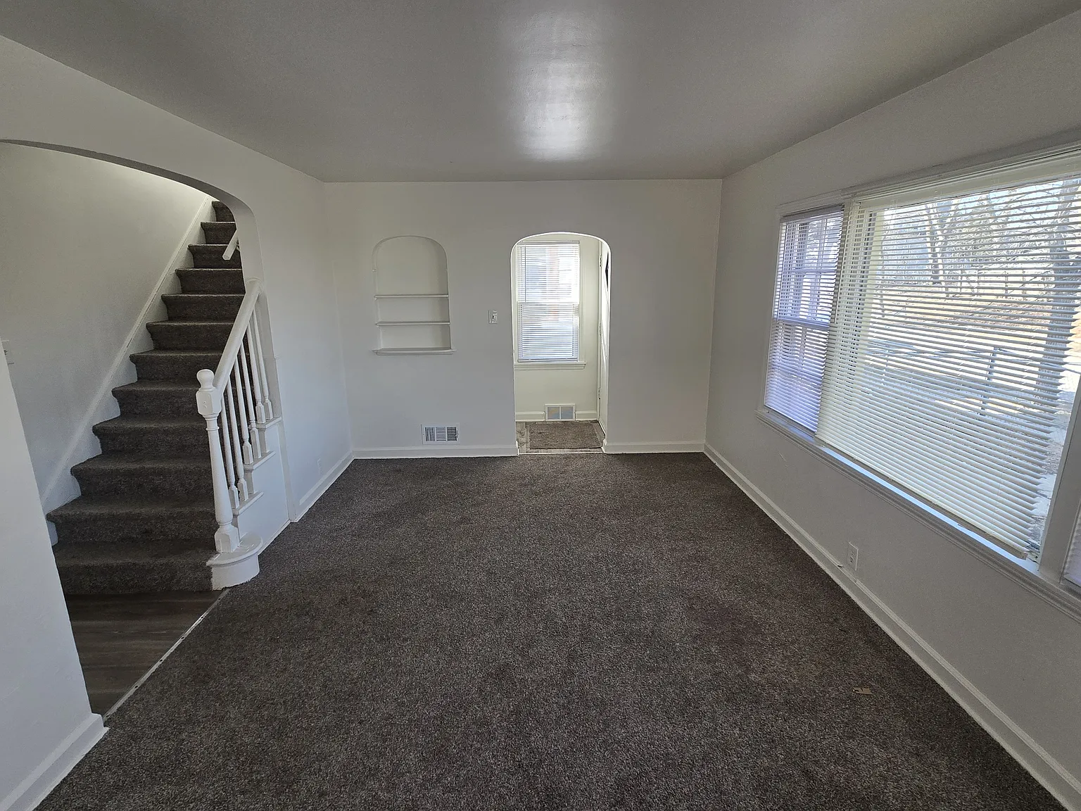 3 bed, $1,750 — Photo 4