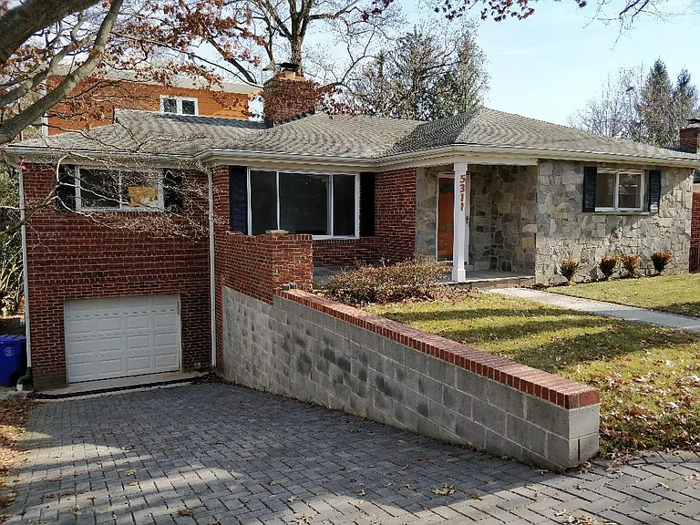 5311 Sangamore Rd — Photo 15