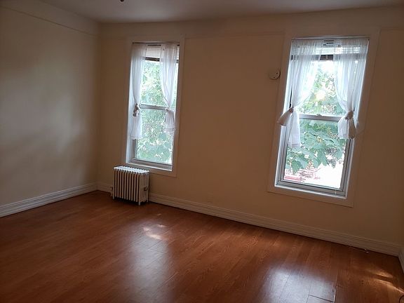 5th image of 37-11 36th Ave #2