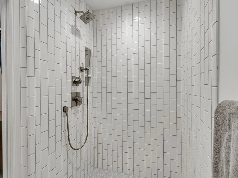 2621 N 68th Pl — Photo 13