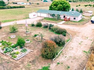 15 Navarro Rd, Edgewood, NM 87015