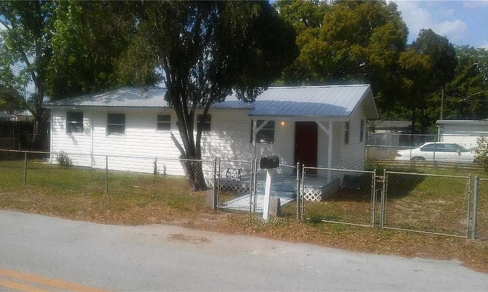 1st image of 3919 NW P Ave