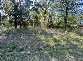 150 Running Deer Rd, Mabank, TX 75156