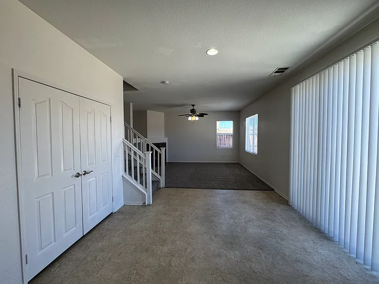 14042 Jockey Ln — Photo 2