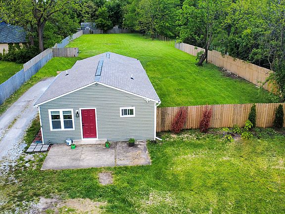 2nd image of 513 S Franklin Rd