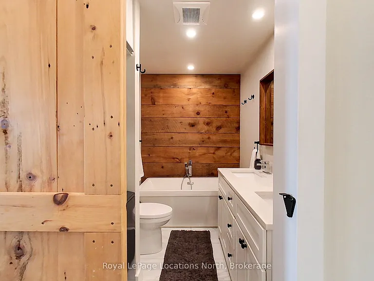 139 Lakeshore Rd E #6 — Photo 31