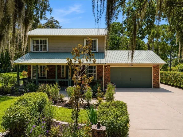 2216 River Oak Ln, Fort Myers, FL 33905