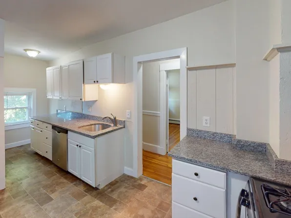 122 Gladstone St #A, Boston, MA 02128