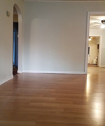 4th image of 838 Overhill Dr
