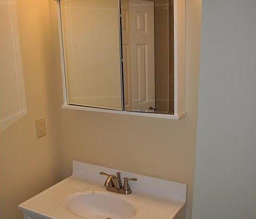 2nd image of 1734 N Oxford St
