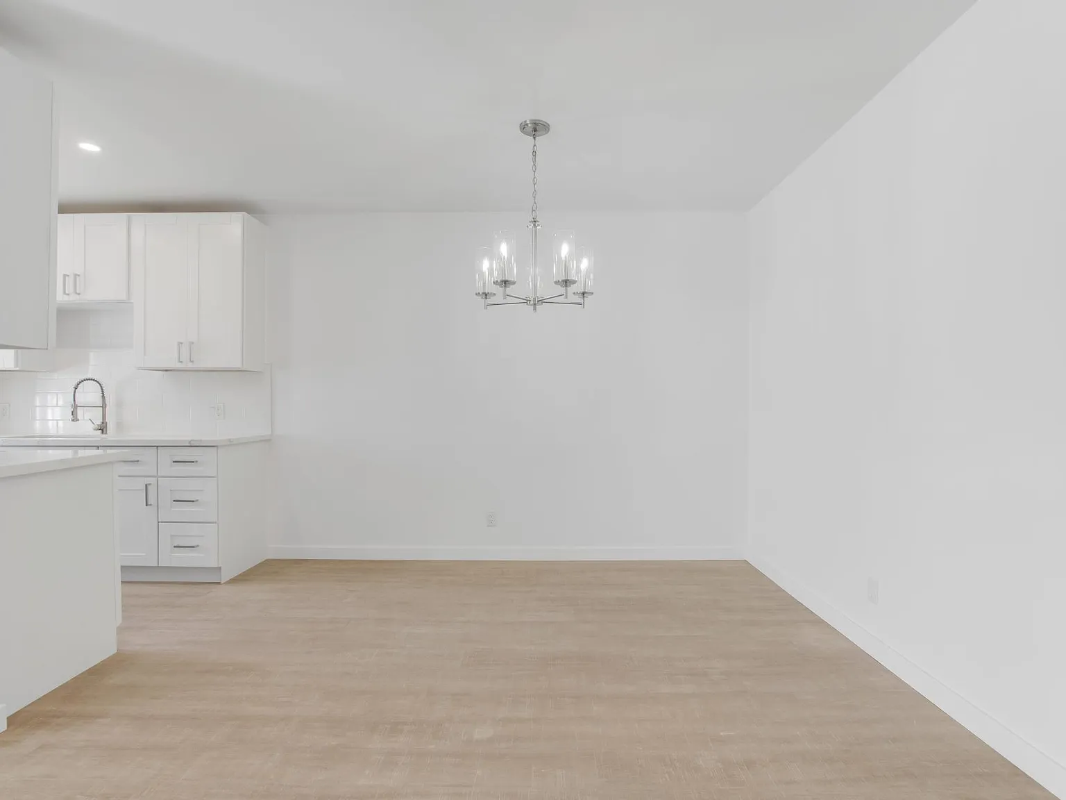 2 bed, $2,695 — Photo 3