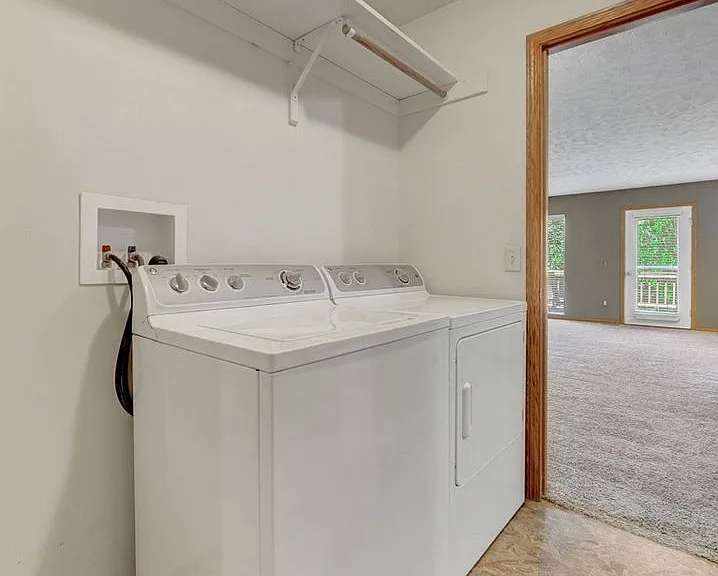 8514 Dewitt Rd — Photo 19
