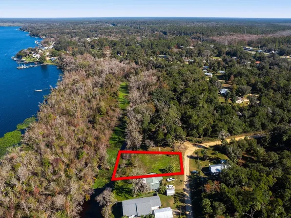 120 Ridgeline Ave, Satsuma, FL 32189