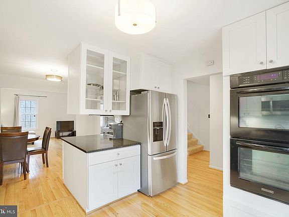 4th image of 7312 Spring View Ct