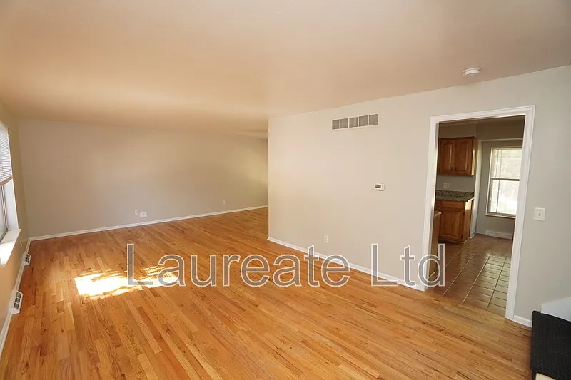 4 bed, 3.0 bath, 2339 sqft, $2,995 — Photo 3