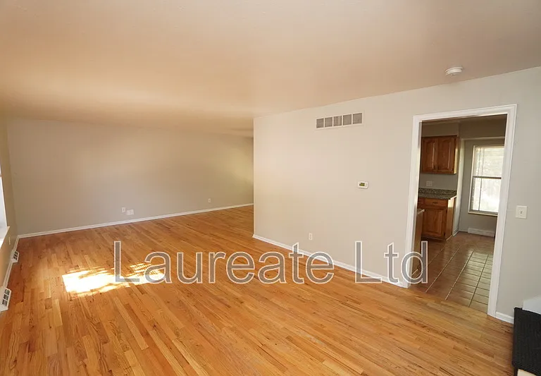 1853 S Oakland St — Photo 3