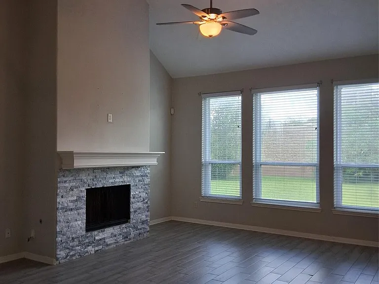 10015 Dawn Brook Dr — Photo 2